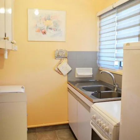 Apartamento Coquet 4 Couchages Au Lavandou - Proche Plage, Parking Inclus, Commerces A Proximite - Fr-1-251-299