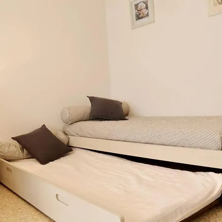 Coquet Au Lavandou Avec Parking Proche - Fr-1-251-299 Apartament *