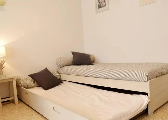 Coquet 4 Couchages Au Lavandou - Proche Plage, Parking Inclus, Commerces A Proximite - Fr-1-251-299 شقة *