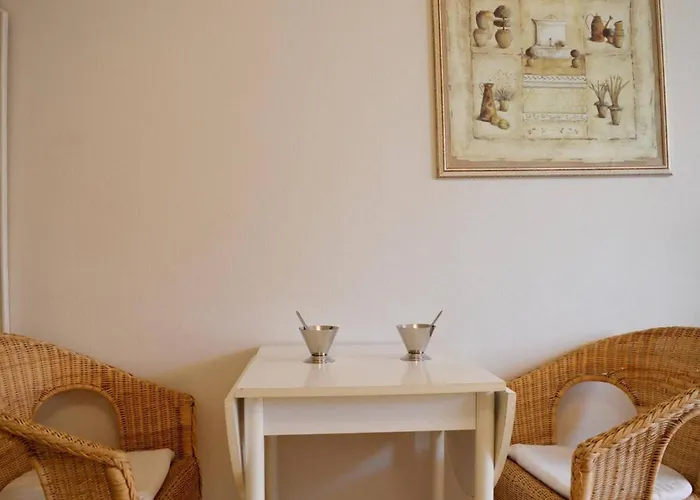 Coquet 4 Couchages Au Lavandou - Proche Plage, Parking Inclus, Commerces A Proximite - Fr-1-251-299 شقة لو لا فاندو